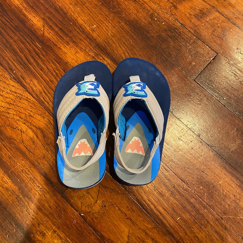 Cat & Jack Toddler slip on flip flop